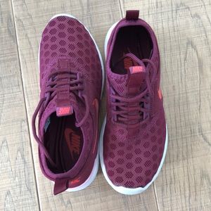 Nike Juvenate Women’s Athletic Shoe.